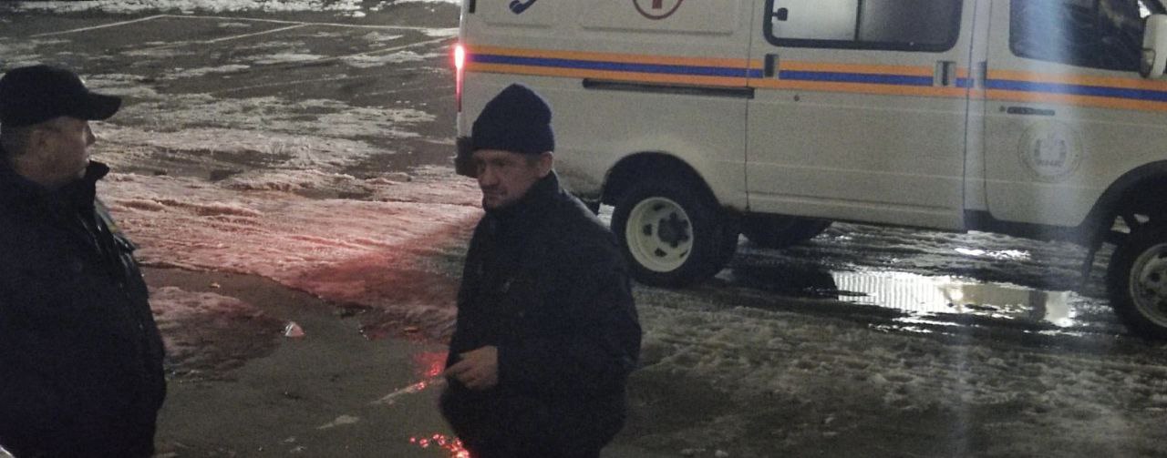 Двое из ларца. Саратовские спасатели достали застрявших в колодце мужчин