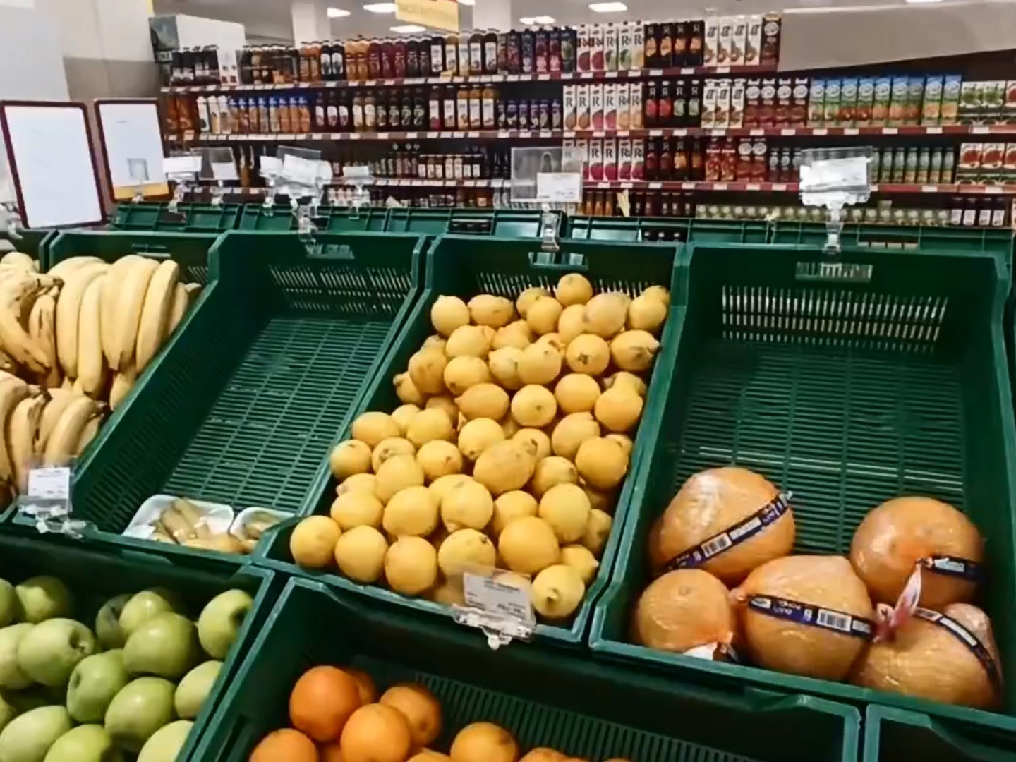 Овощное дело. Женщину из Смоленска подозревают во взяточничестве за поставки продуктов
