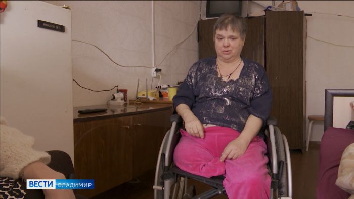 Инвалид-колясочник в Карабанове уже год не может выйти на улицу