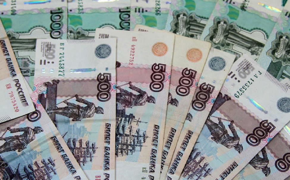 Липчанка заплатит 7 тысяч за продажу алкоголя подростку