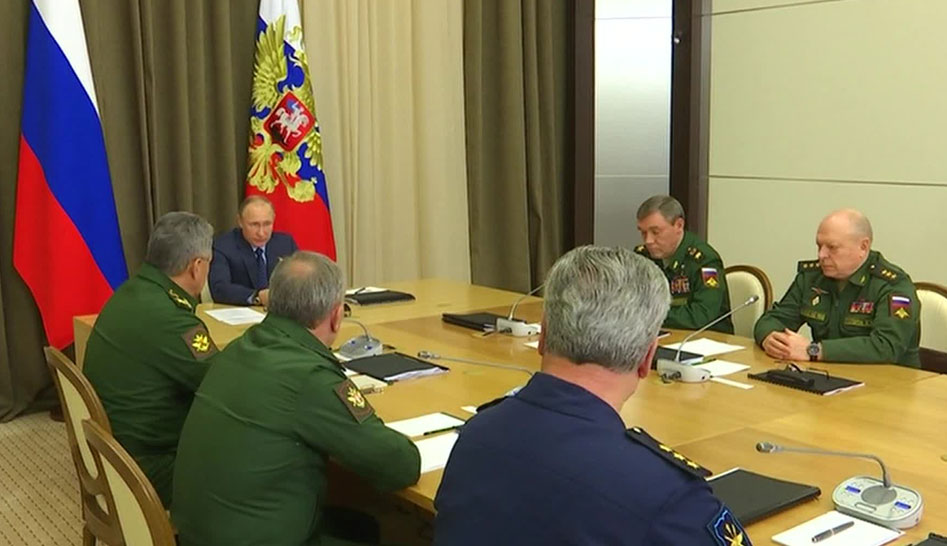 Путин в мае проведет в Сочи ряд совещаний на оборонную тему