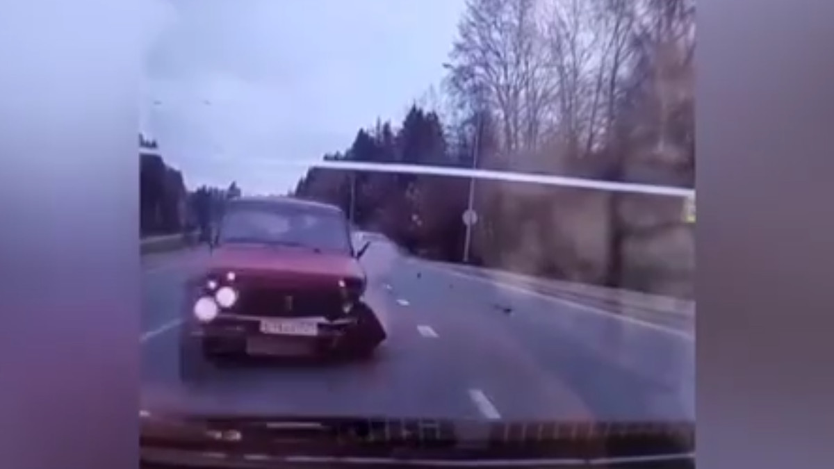 Появилось видео момента массовой аварии в Чувашии