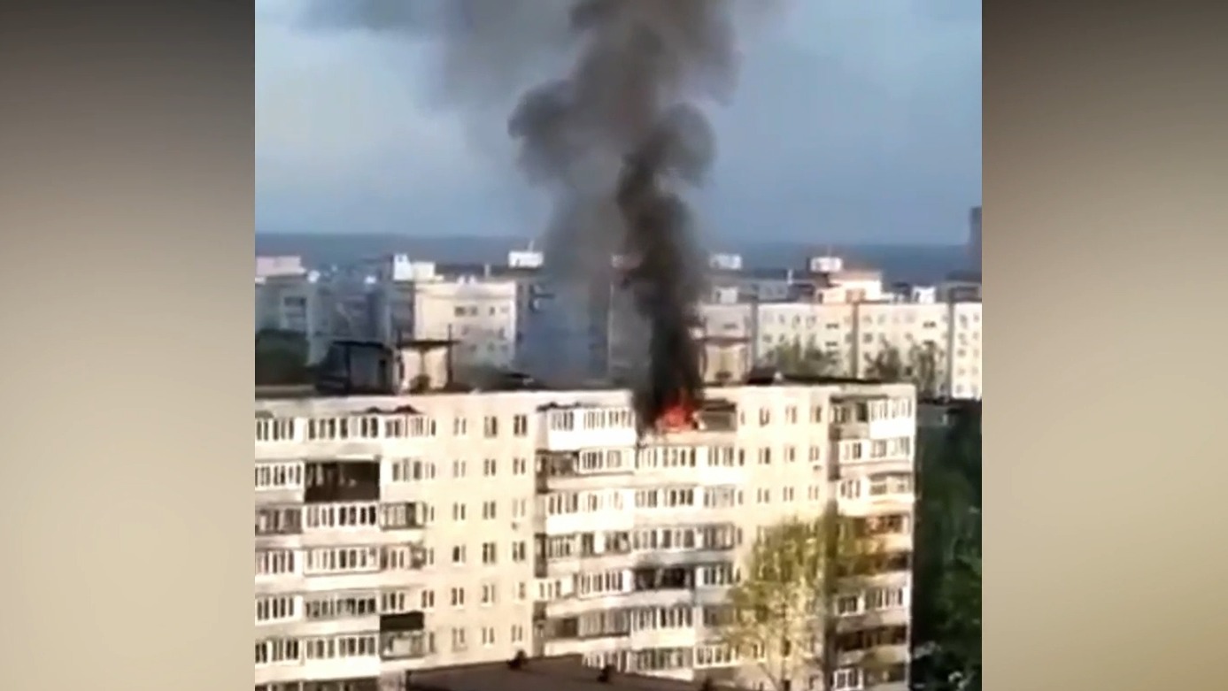 Две женщины в Подмосковье спрыгнули с девятого этажа, спасаясь от огня