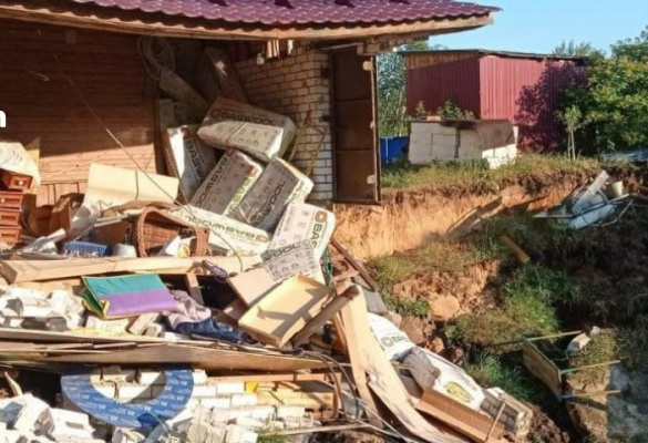 Провал грунта в Балахне: обрушилась часть жилого дома