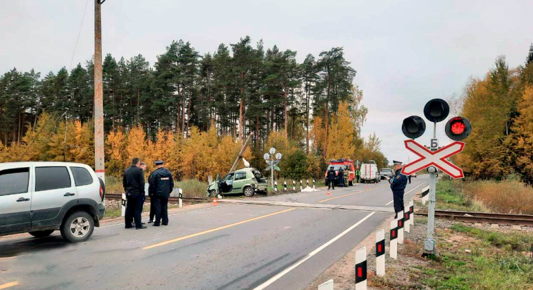 В Ивановской области в ДТП на переезде попал рельсовый автобус