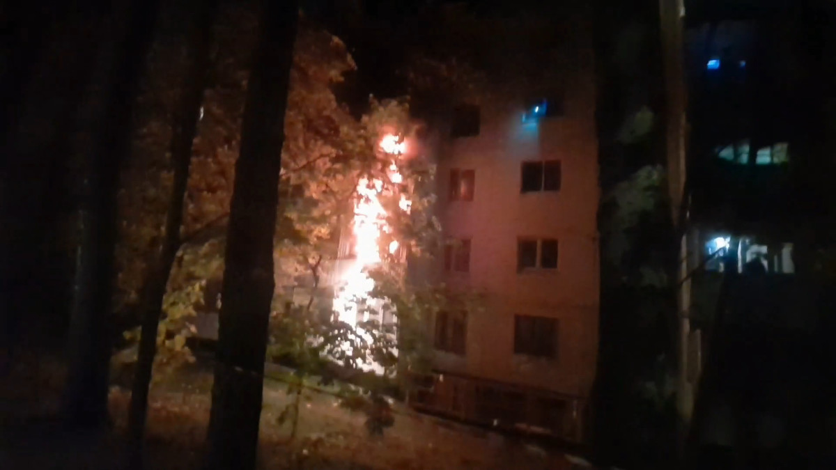 Женщина и двое детей погибли после пожара на юге Москвы