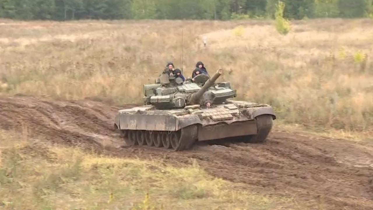 В Казань прибыла военная техника из Белоруссии
