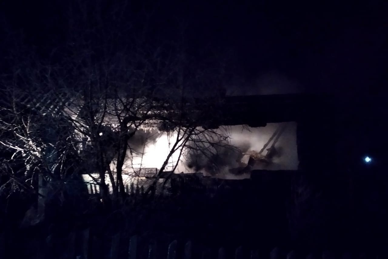 На Южном Урале мужчина заживо сгорел во время пожара