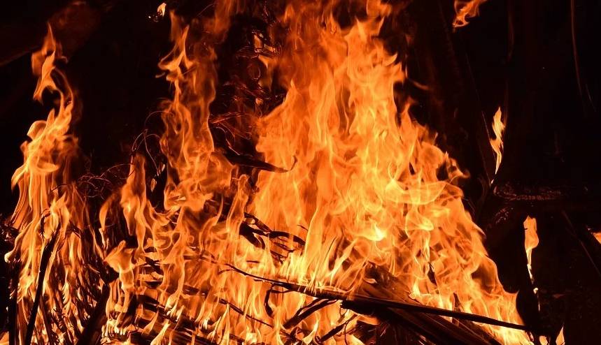 Пожар на востоке Москвы унес жизни 2 человек