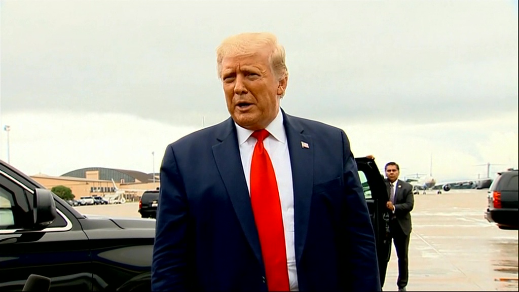 Трамп хочет увидеть расшифровку "нехорошей" беседы Байдена и Зеленского