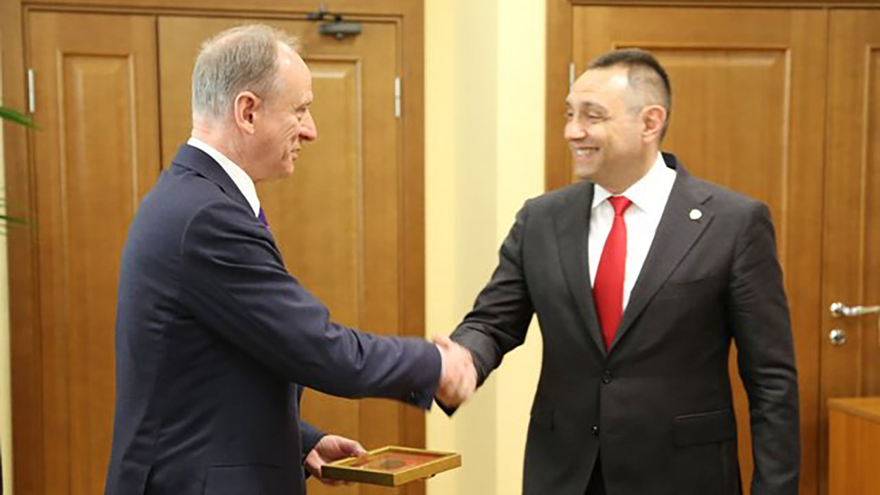 Там, где надо – разберутся: сербы передали Патрушеву компромат на либералов