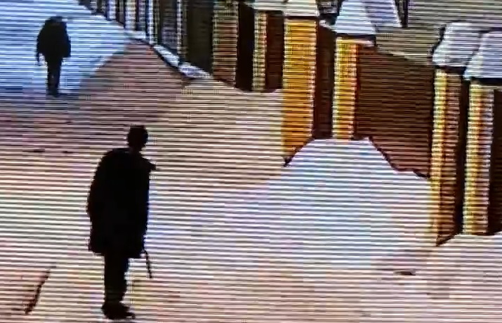 В Твери задержали мужчин, разгуливавших с топором и мачете