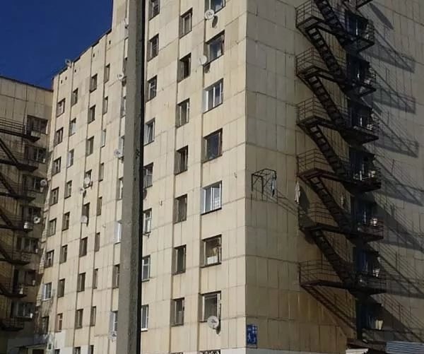 Трое погибли при пожаре в общежитии в Челябинской области