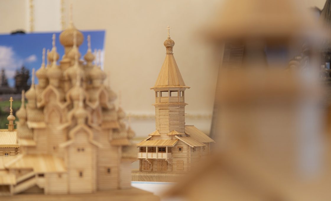 В Афинах открылась выставка, посвященная музею-заповеднику "Кижи"