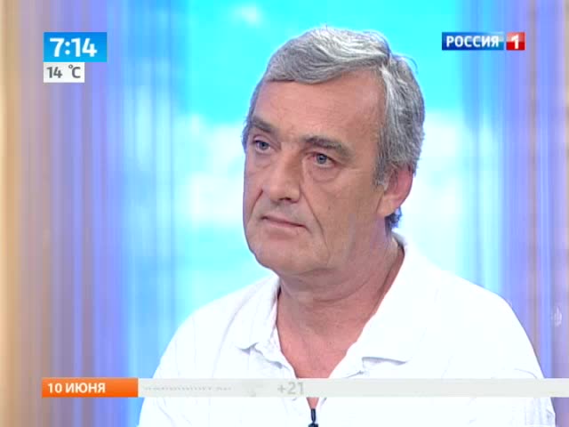 Эксперт: мобильная связь дешевеет, а аппетиты операторов растут