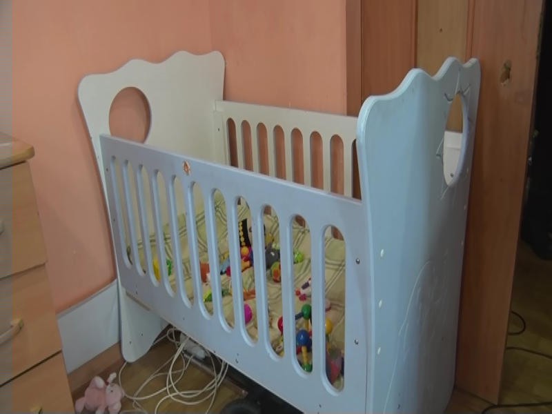 Школьница через интернет хотела продать 2-летнюю племянницу