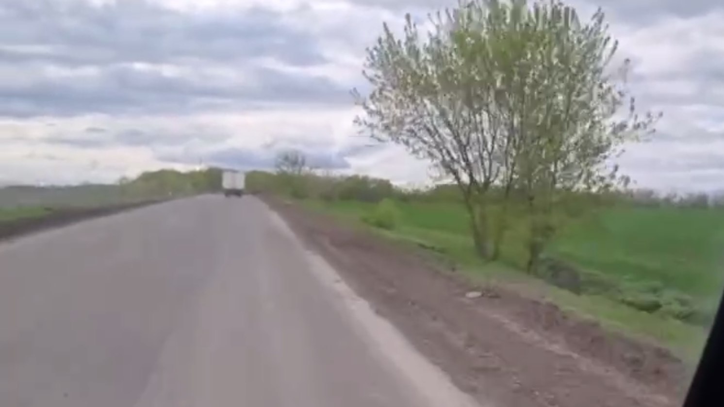 Гуманитарная колонна попала под обстрел под Белгородом