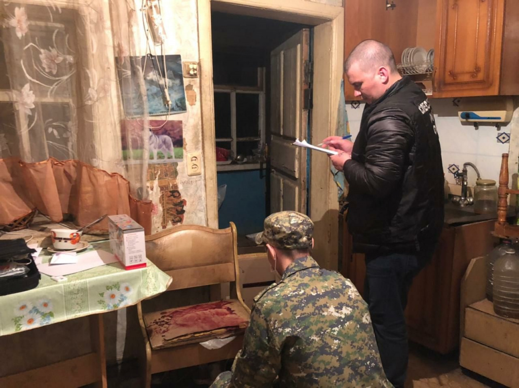 Жительница Астрахани зарезала мужа на глазах у дочери