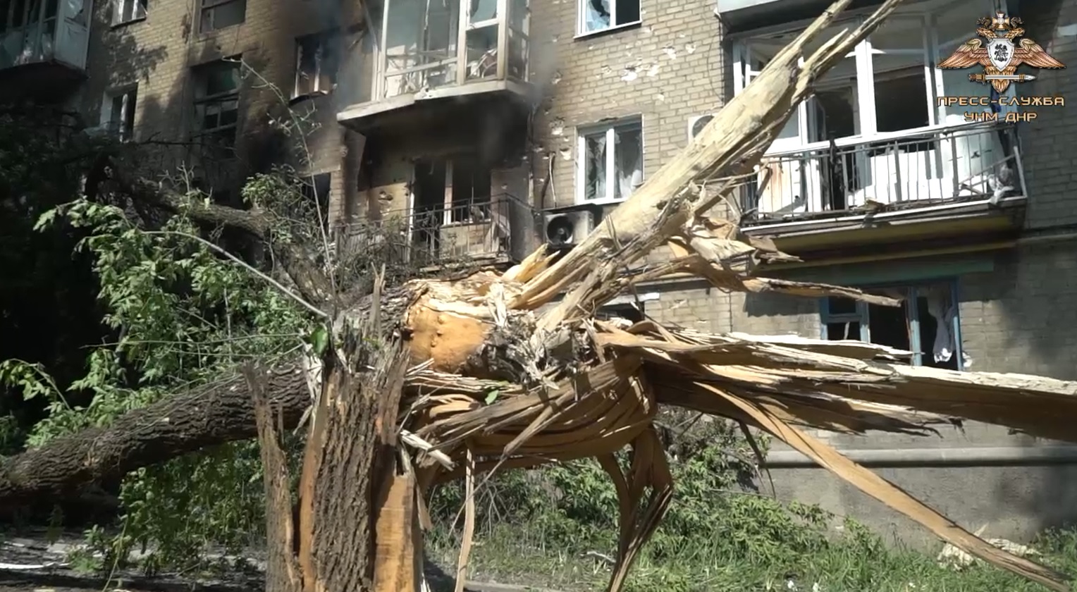 В ДНР прямым попаданием в дом убиты женщина и младенец