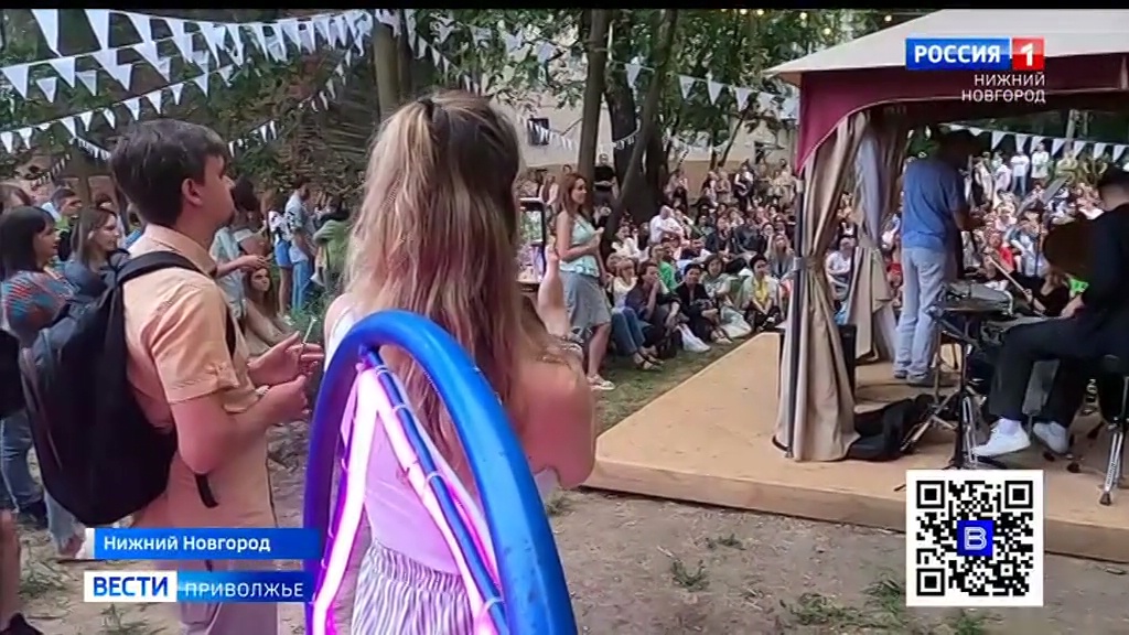 Летний джаз звучит в "Заповедных кварталах" Нижнего Новгорода