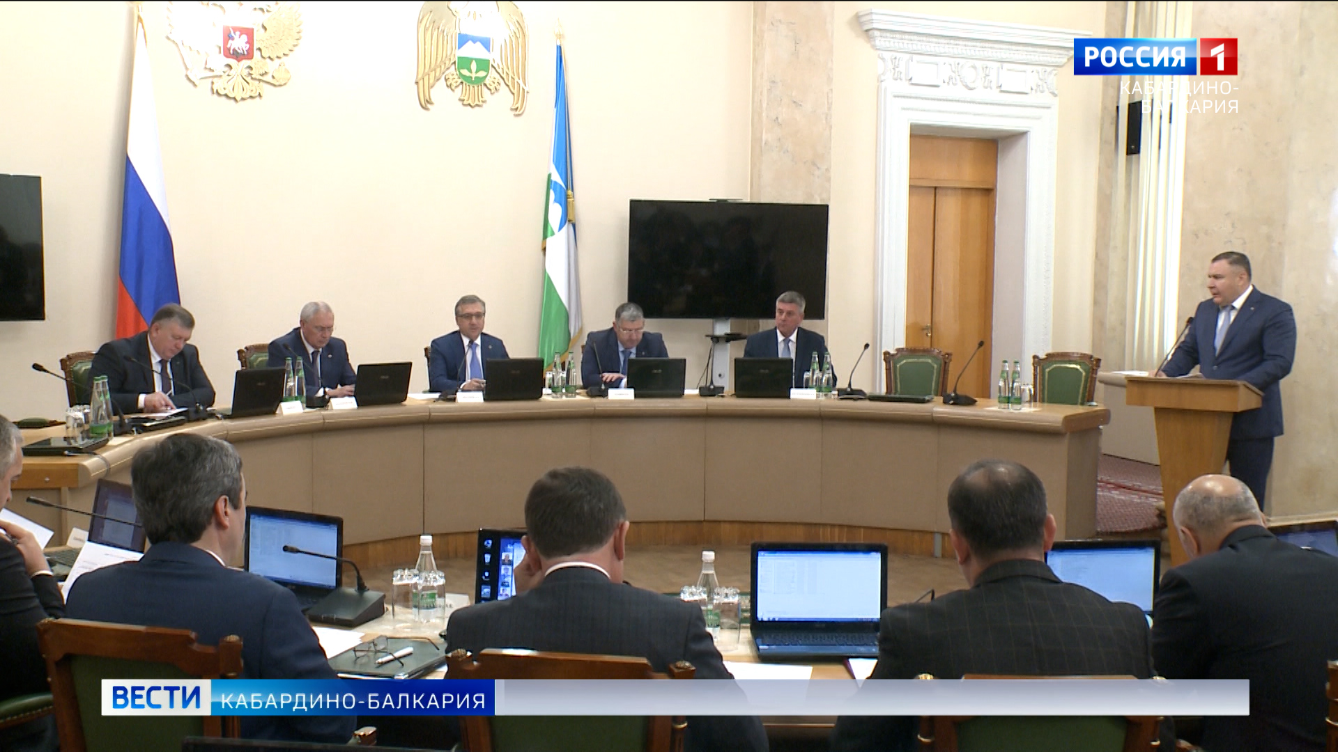 Власти КБР направят около 800 млн рублей на увеличение зарплат работников госучреждений