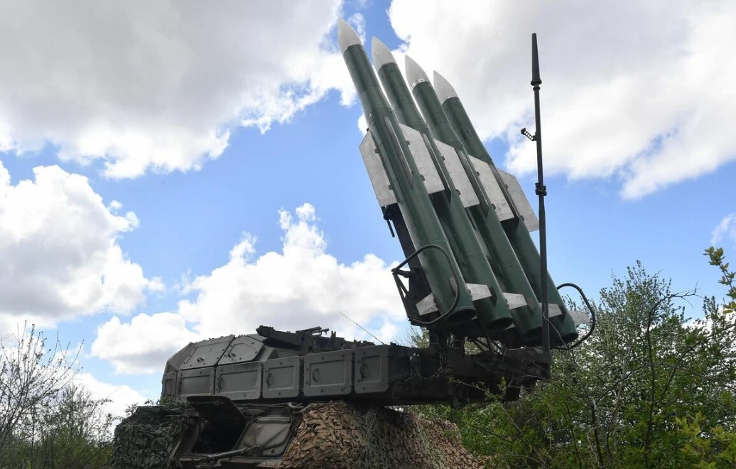 Российские средства ПВО перехватили два украинских беспилотника