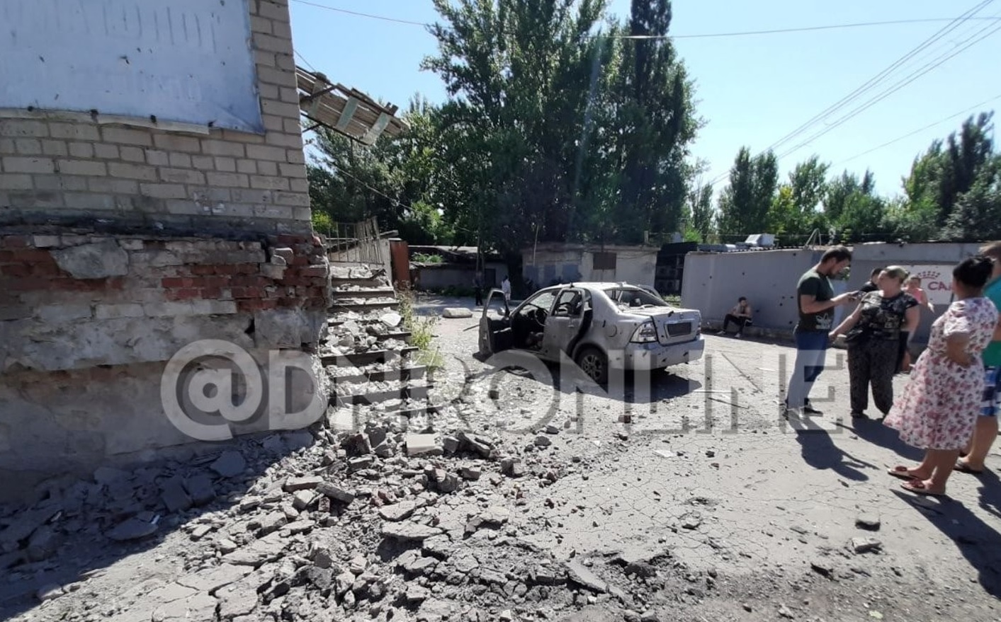ВСУ ударили по Донецку, убив двух и ранив семь человек