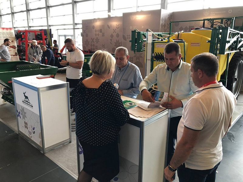 Производители сельхозтехники Кубани презентовали свою продукцию на Ставрополье
