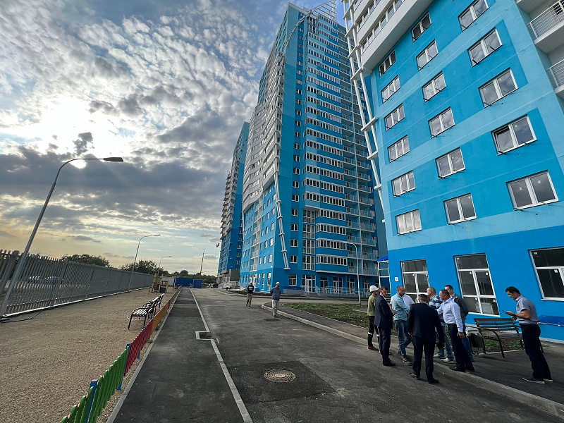 Строители завершили работы на двух долгостроях Краснодара