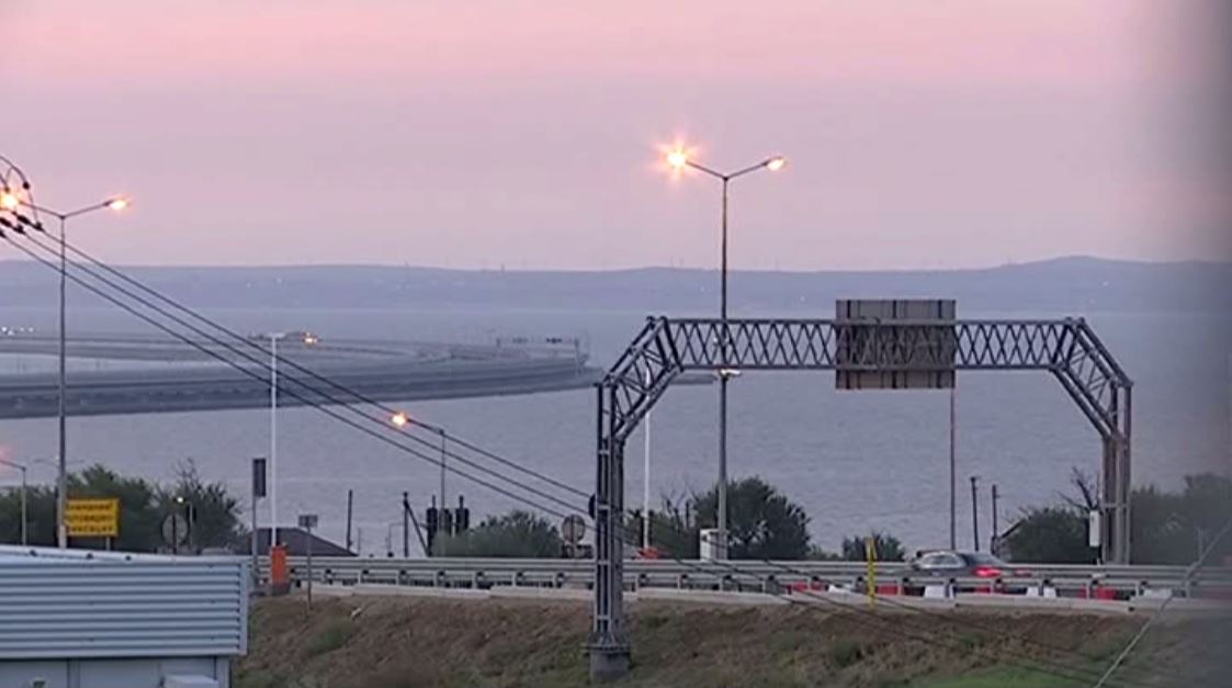 Восстановление автомобильной части Крымского моста продолжается