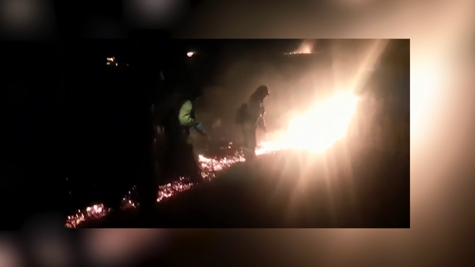 В Минусинском районе разгулялся ландшафтный пожар