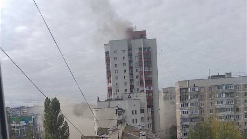 Обломки ракеты попали в многоэтажку в Белгороде