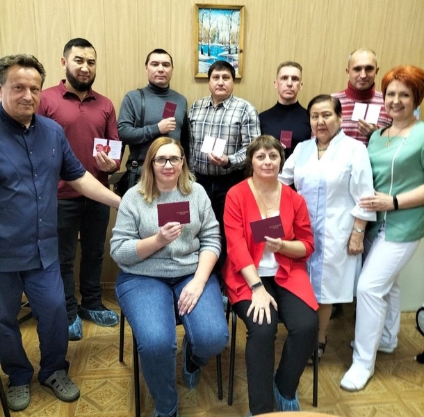 Активные оренбуржцы получили удостоверения Почетный донор России