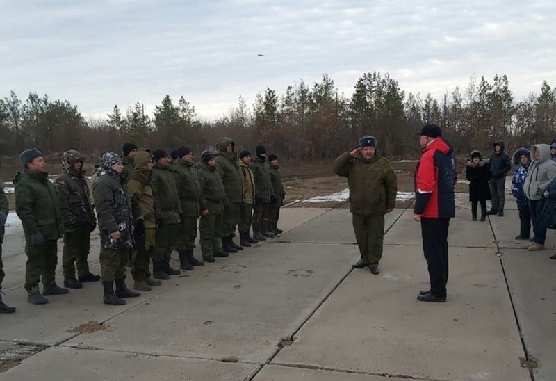 В День матери родители встретились со своими сыновьями на полигоне в Нижней Павловке