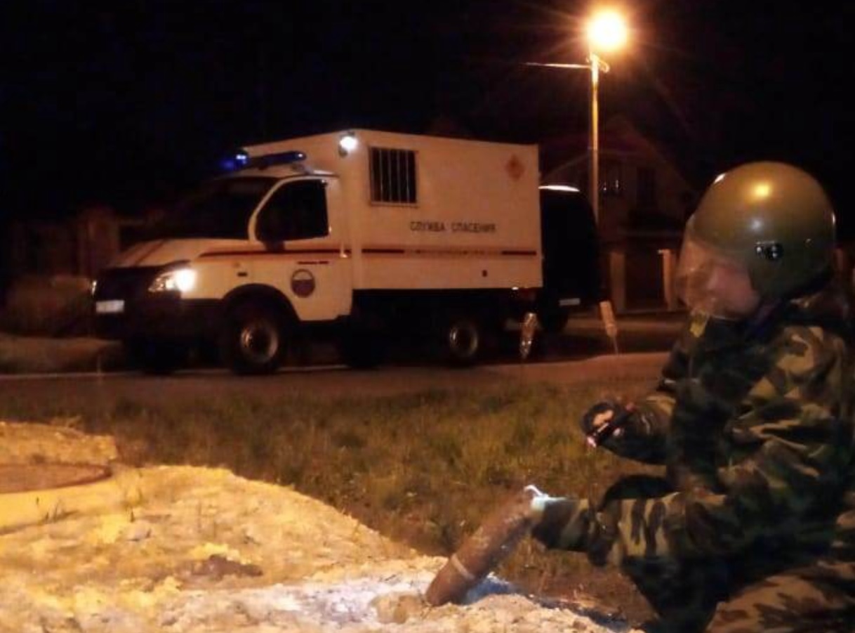 В результате взрыва боеприпасов в Белгородской области пострадали военные