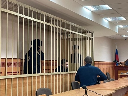 В Оренбургском областном суде идет очередное заседание по делу Дениса Тучина