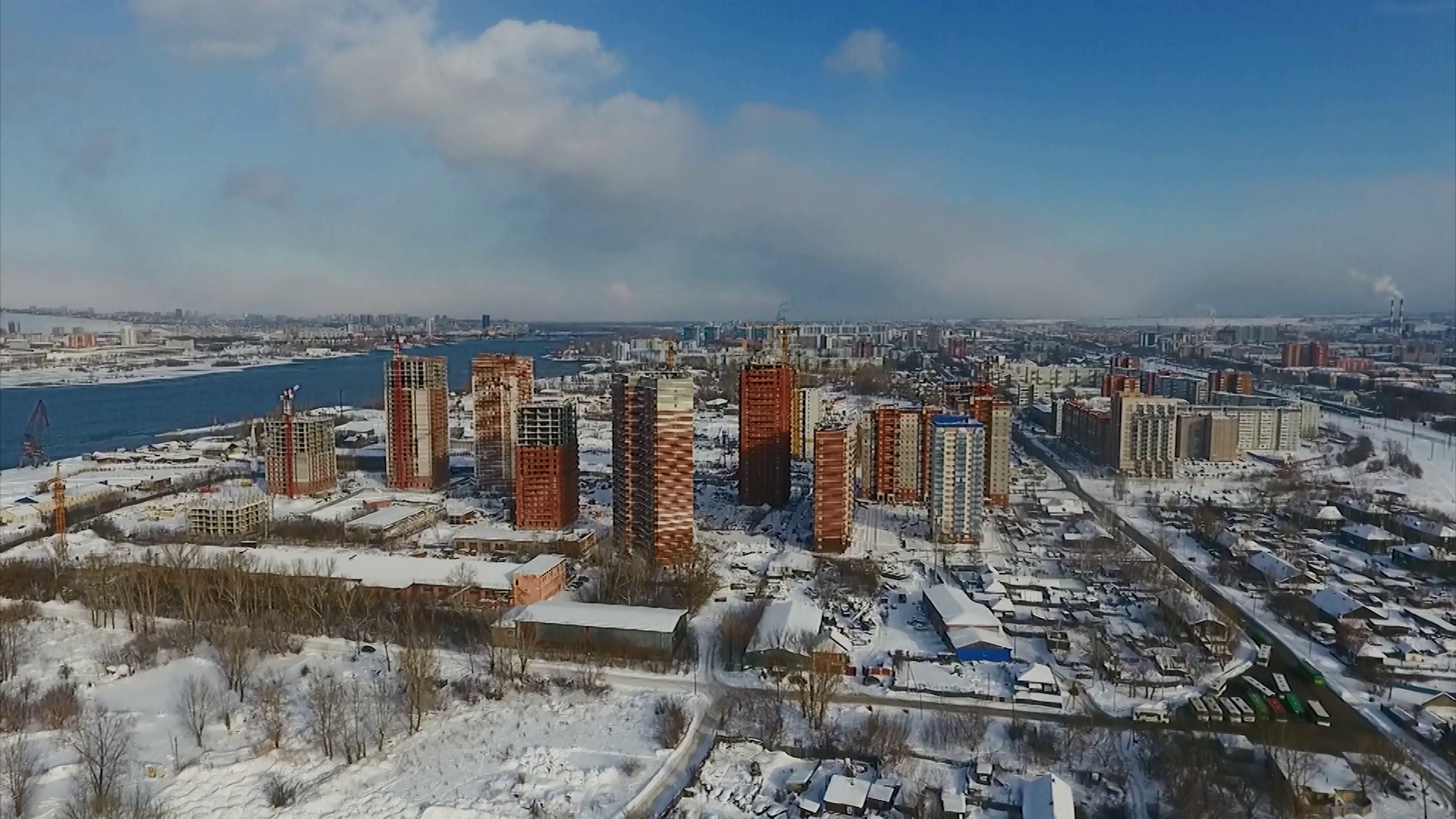 Первые земельные сертификаты получили многодетные семьи края в Енисейском районе