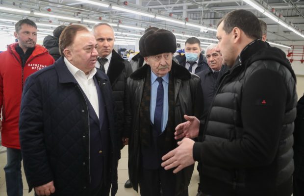 На предприятиях Ингушетии готовят спецодежду для военнослужащих