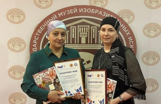 В Москве состоялась презентация проекта "Вышитая карта России"