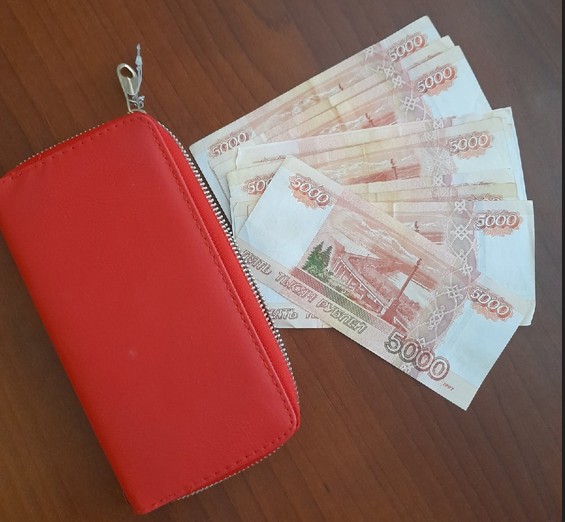 С просьбой занять денег оренбуржцы чаще всего обращаются в банк