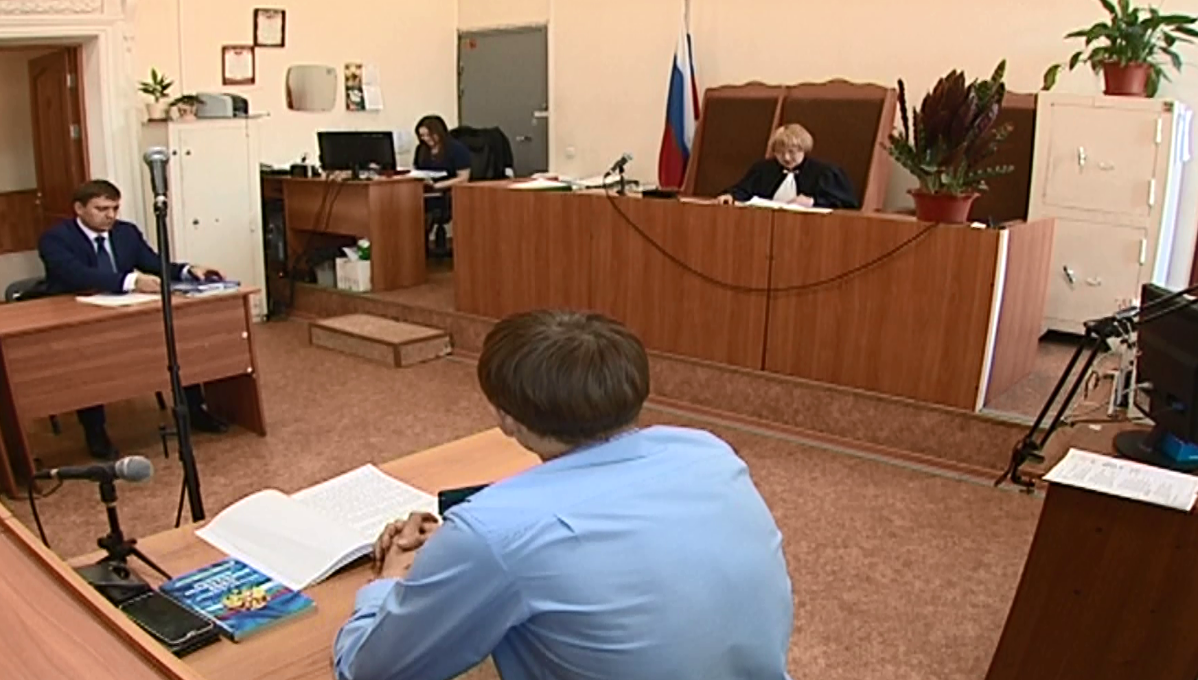 Бывшему главе Богучанского района Александру Бахтину утвердили обвинение по делу о взятках