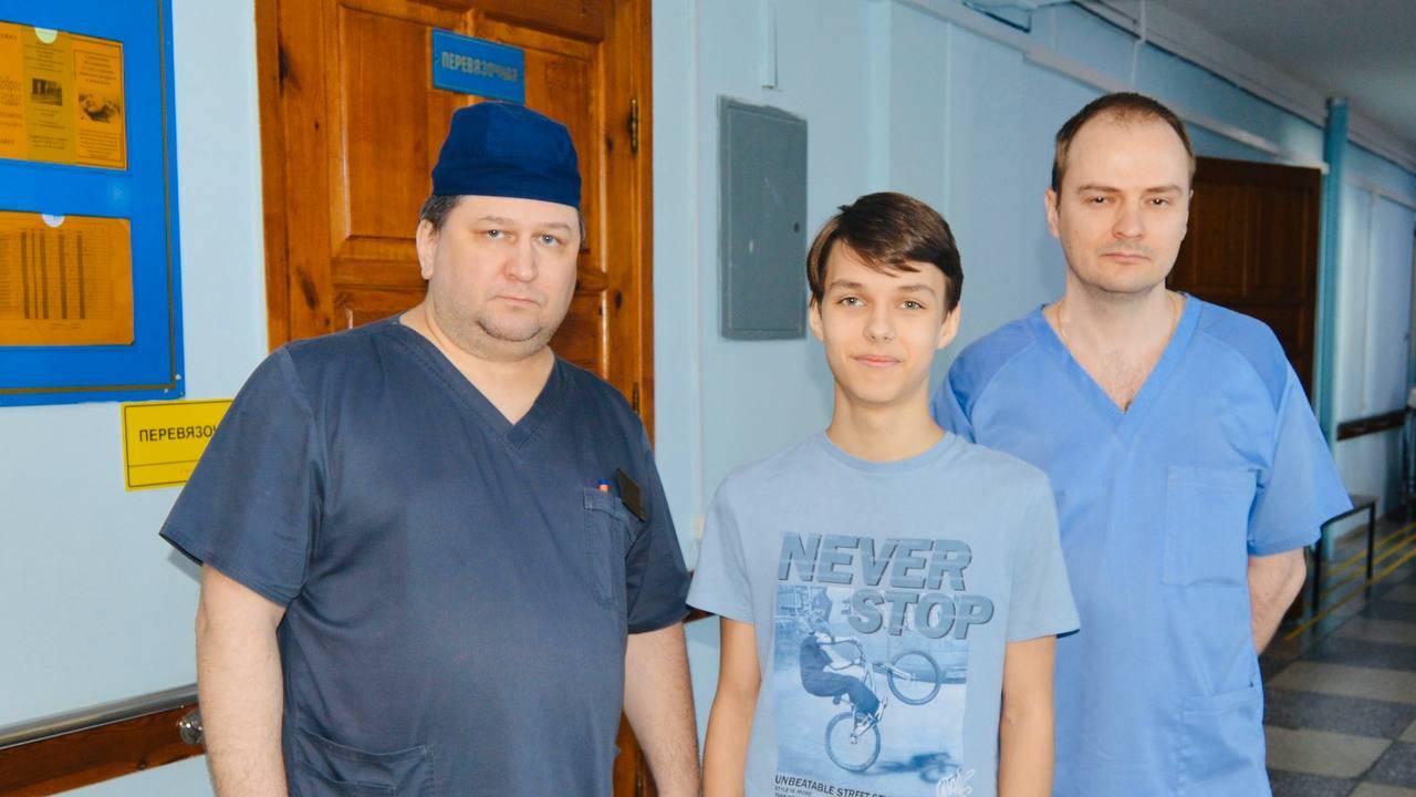 На Ямале врачи спасли жизнь подростку с прободной язвой