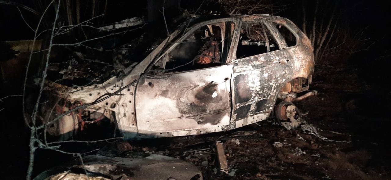 Три человека заживо сгорели после ДТП под Новгородом