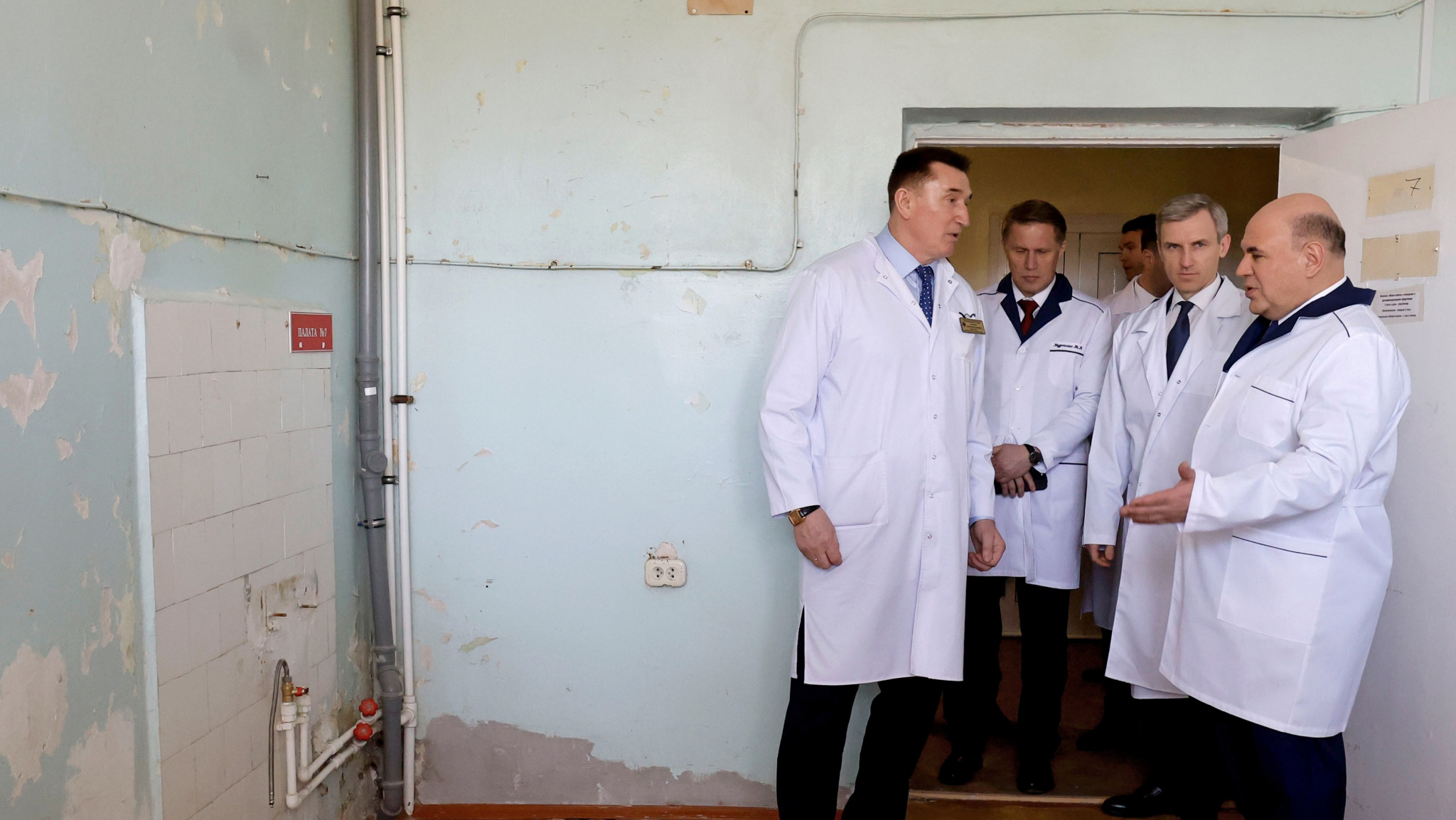 Мишустин побывал в смоленской больнице