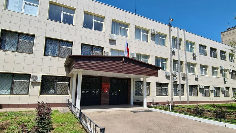 Суд обязал расчистить от мусора берега озера Малахово в Оренбурге