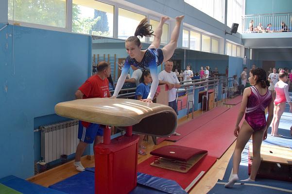 Всероссийские соревнования по спортивной гимнастике проходят в Сочи