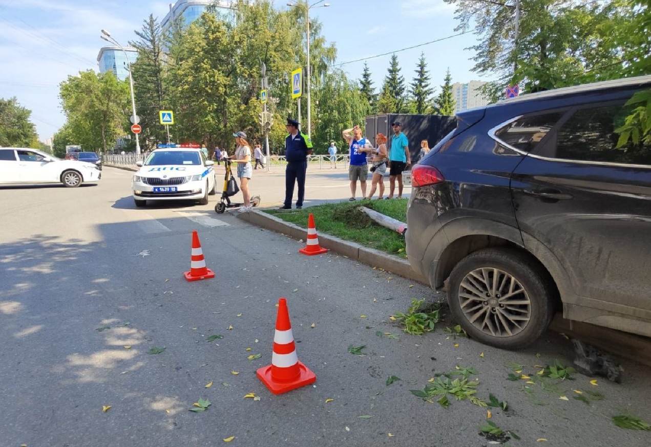 Водитель-эпилептик снес девушку с собакой в Екатеринбурге