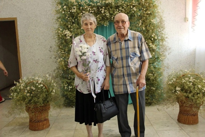 В Сорочинском городском округе поздравили супругов с 60-летием совместной жизни