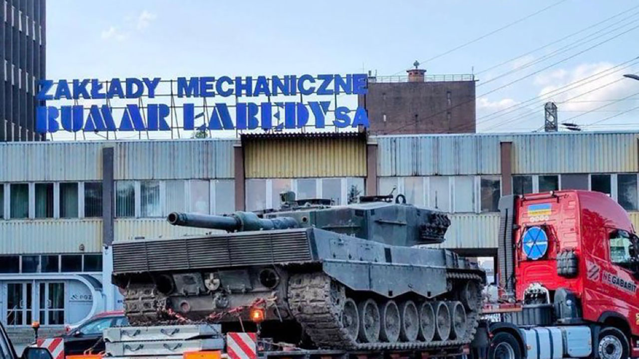 В Польше открыли центр по ремонту поставляемых на Украину танков Leopard