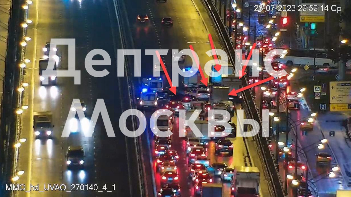 Пять автомобилей попали в аварию на Новорязанском шоссе